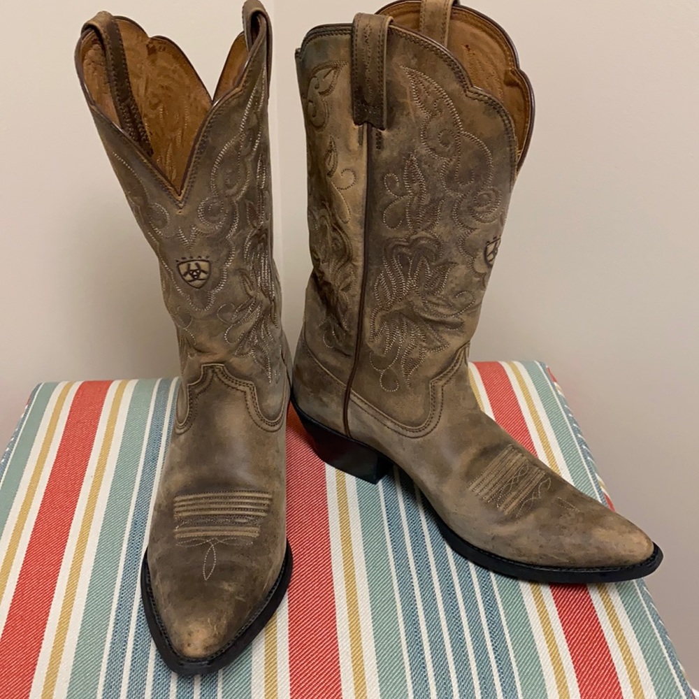 ARIAT Ladies  Leather Cowboy Boots